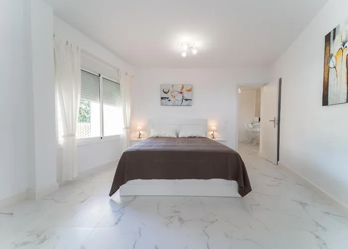 アパートホテル Casadelmar 23 Vacacionales マルベーリャ